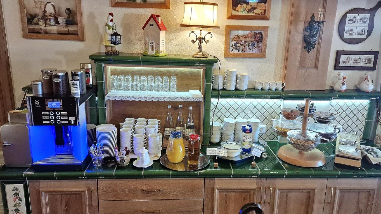 Hotel Rebstock Баден-Баден Екстериор снимка