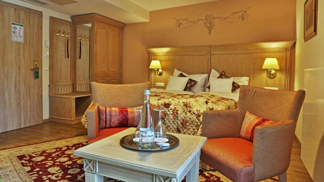 Hotel Rebstock Баден-Баден Екстериор снимка